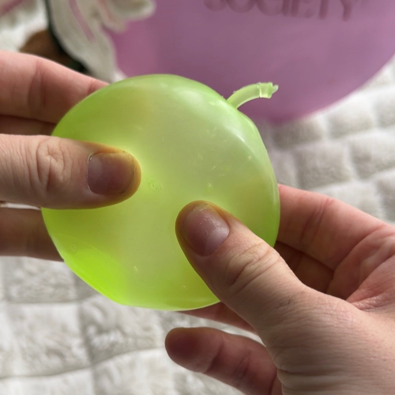 🍏 Green Apple Coconut Oil Ball